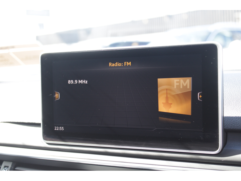 2019 Audi A4 - image 13