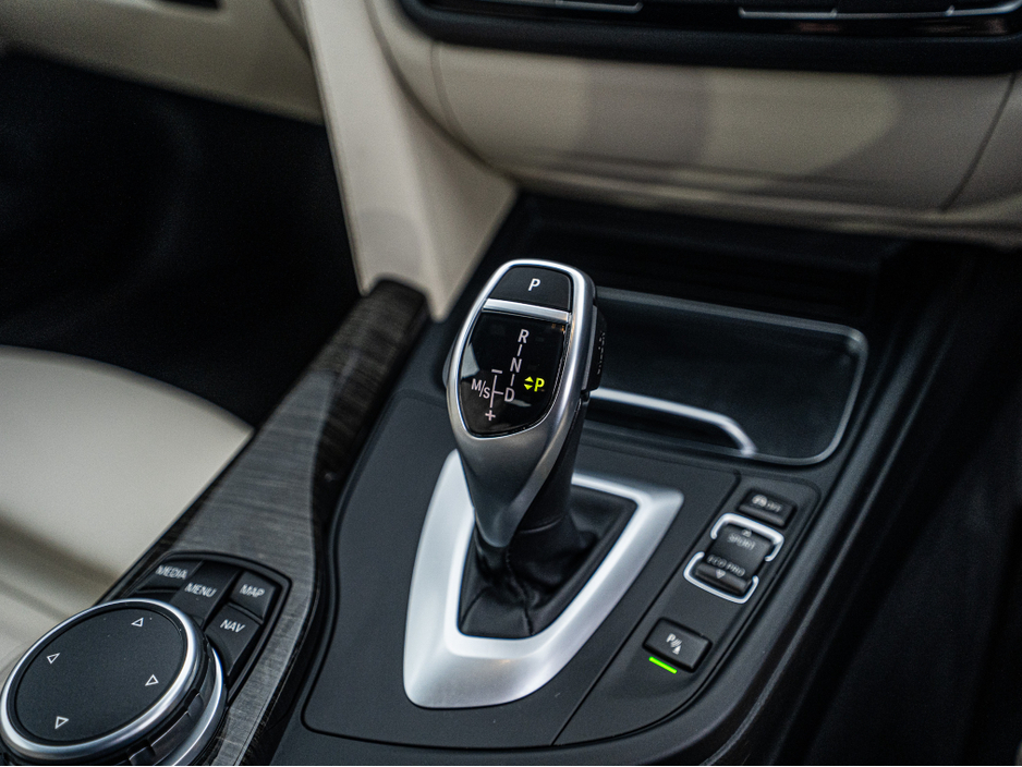 2017 BMW 4 Series 2017 BMW 420d M-Sport/1 owner/FSH/1yr warranty €27,888