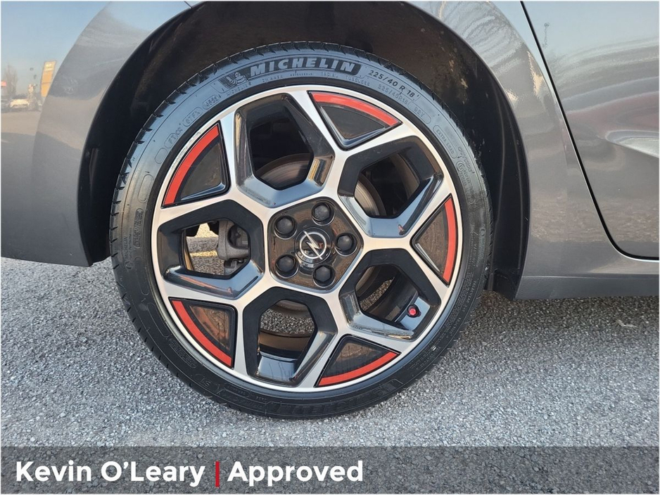 2023 Opel Astra - image 10