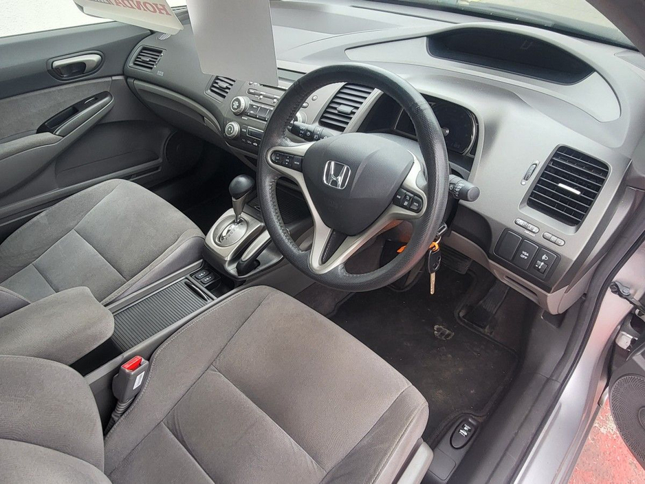 2008 Honda Civic - image 7