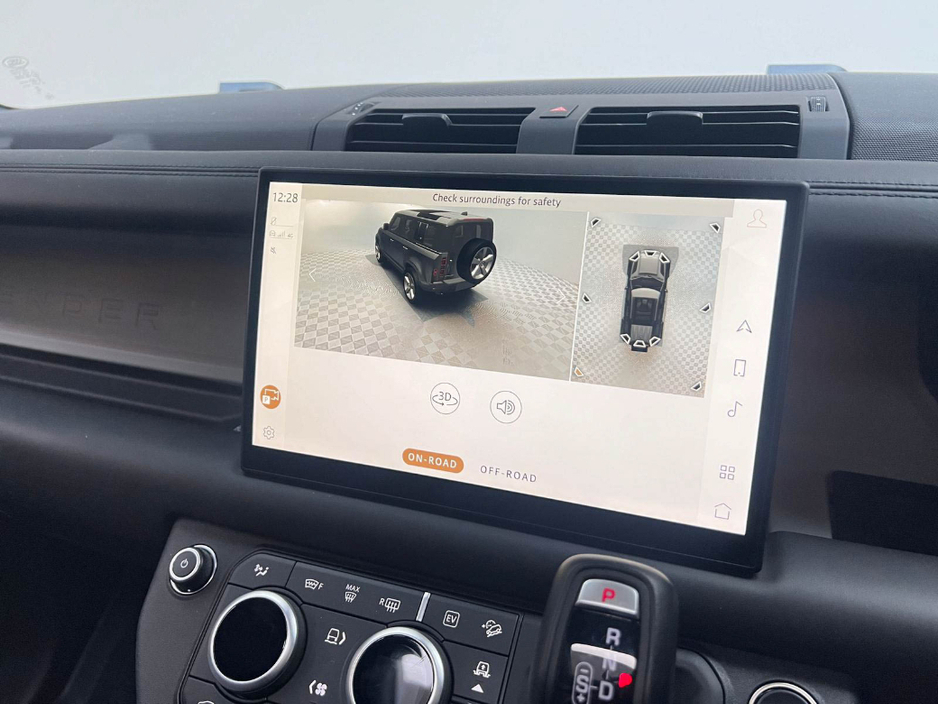 2024 Land Rover Defender HSE X-DYNAMIC P400E €92,990