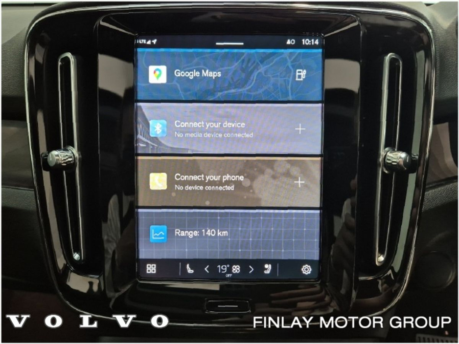 2023 Volvo XC40 BEV 231hp Ultimate 69kw Pan Roof , Heated Steering Wheel & Seats €36,950