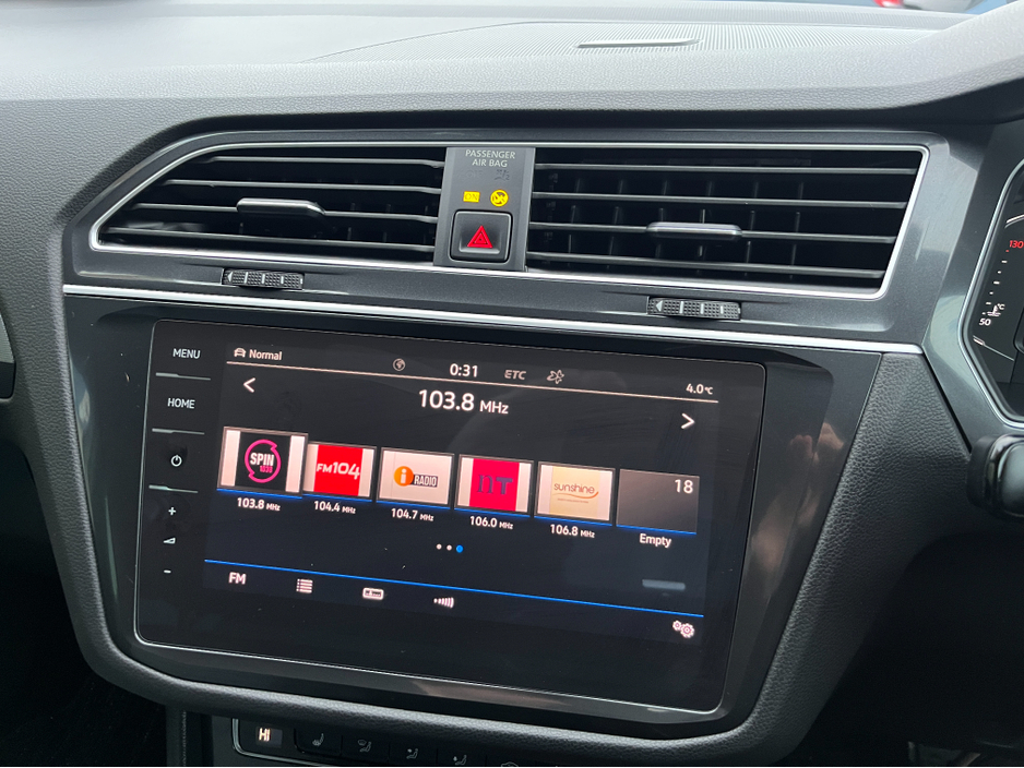 2020 Volkswagen Tiguan R-LINE 4MOTION AUTOMATIC 2.0 DIESEL //LOW MILES//HIGH SPEC//360 PARKING CAMERAS//HALF LEATHER HEATED FRONT AND REAR SEATS//KEYLESS ENTRY// €34,950