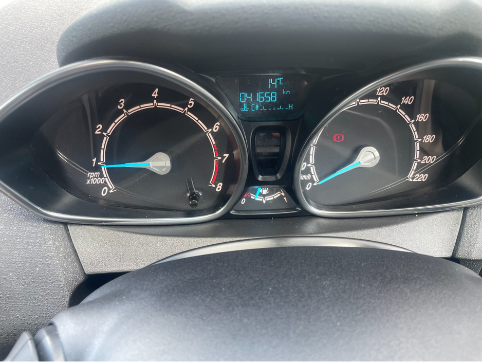 2017 Ford Fiesta - image 12