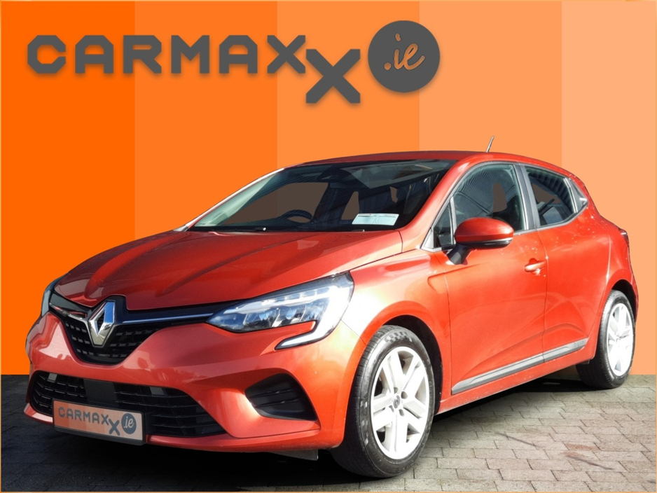 2022 Renault Clio - image 7