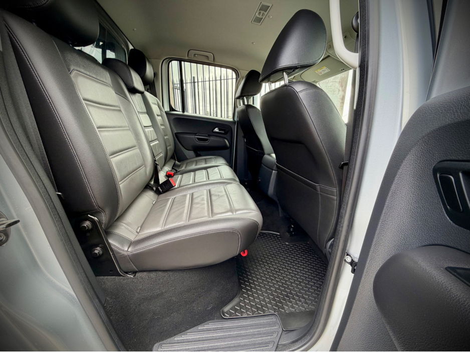 2019 Volkswagen Amarok - image 11