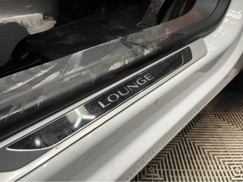 2016 Volkswagen Tiguan €16950 2016 VOLKSWAGEN TIGUAN LOUNGE EDITION 1.4 AUTOMATIC / REVERSE CAMERA / CRUISE CONTROL AND MORE €16,950