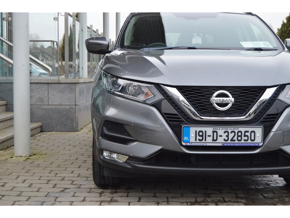 2019 Nissan Qashqai 1.3 PET SV, 12 Months Warranty €18,995