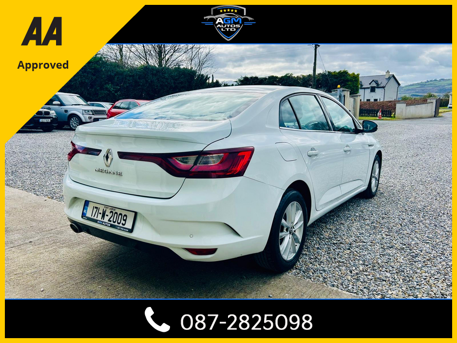 2017 Renault Megane - image 4