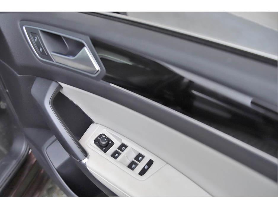 2020 Volkswagen Touran 2.0 TDI DSG COMFORTLINE *FULL BEIGE LEATHER*