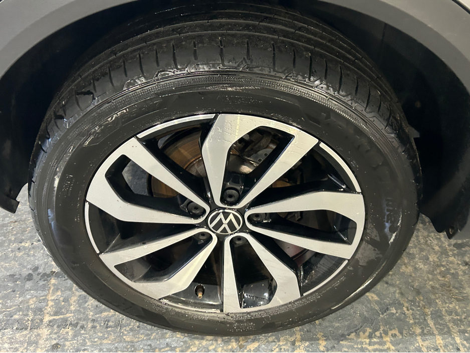 2023 Volkswagen T-Roc STYLE 1.5 TSI D7F 150HP €29,950