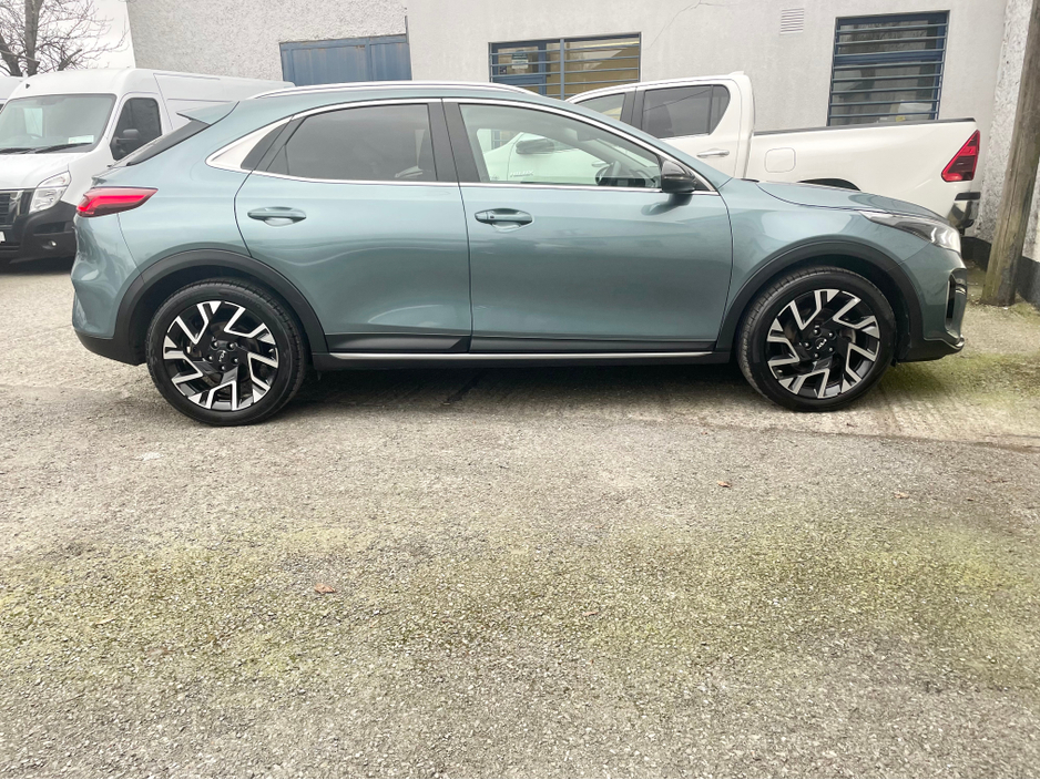 2023 Kia XCeed - image 17