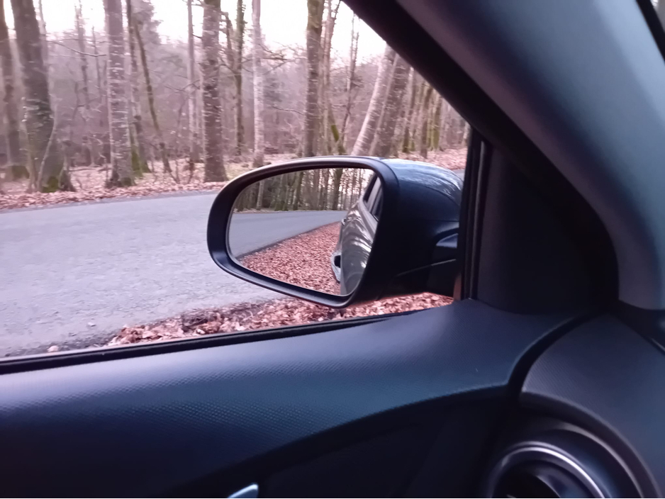 2022 Hyundai Kona - image 21