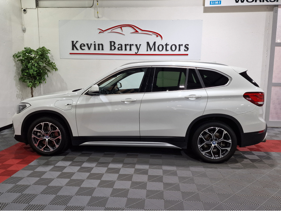 2022 BMW X1 - image 5