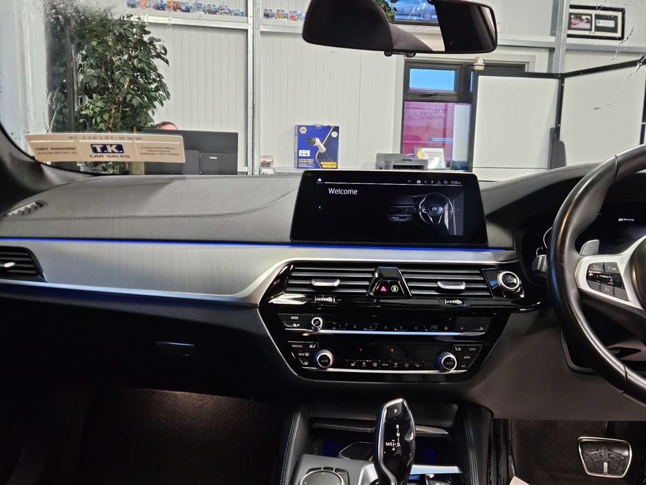 2020 BMW 5 Series 530e M Sport €31,950