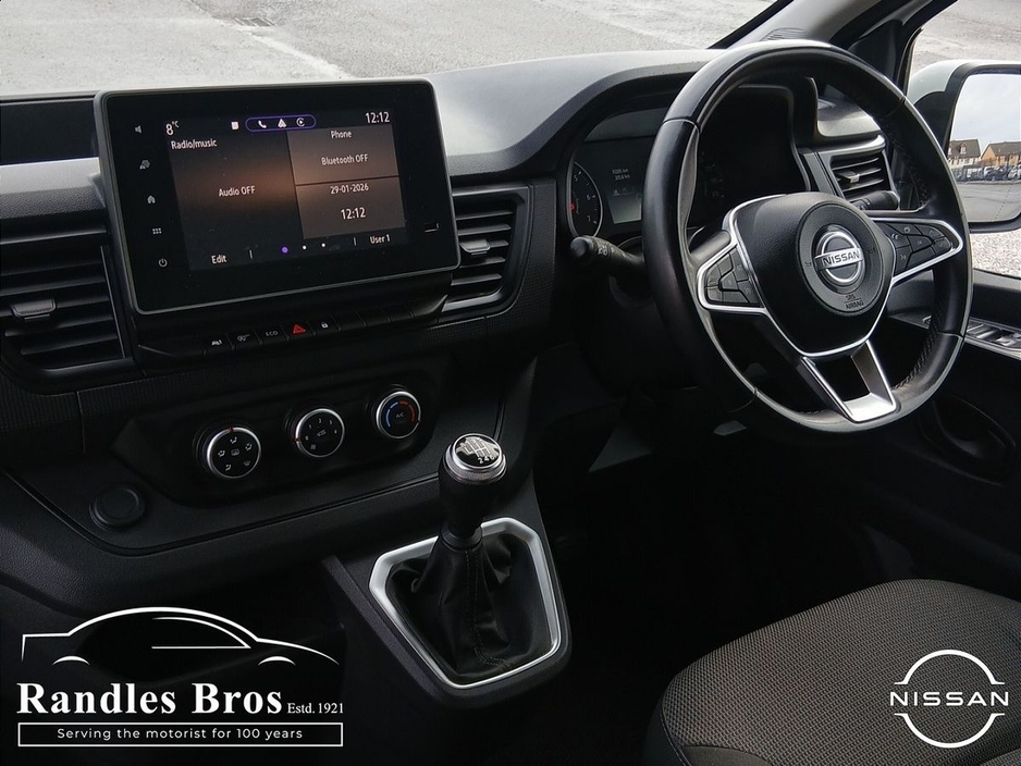 2024 Nissan Primastar - image 12