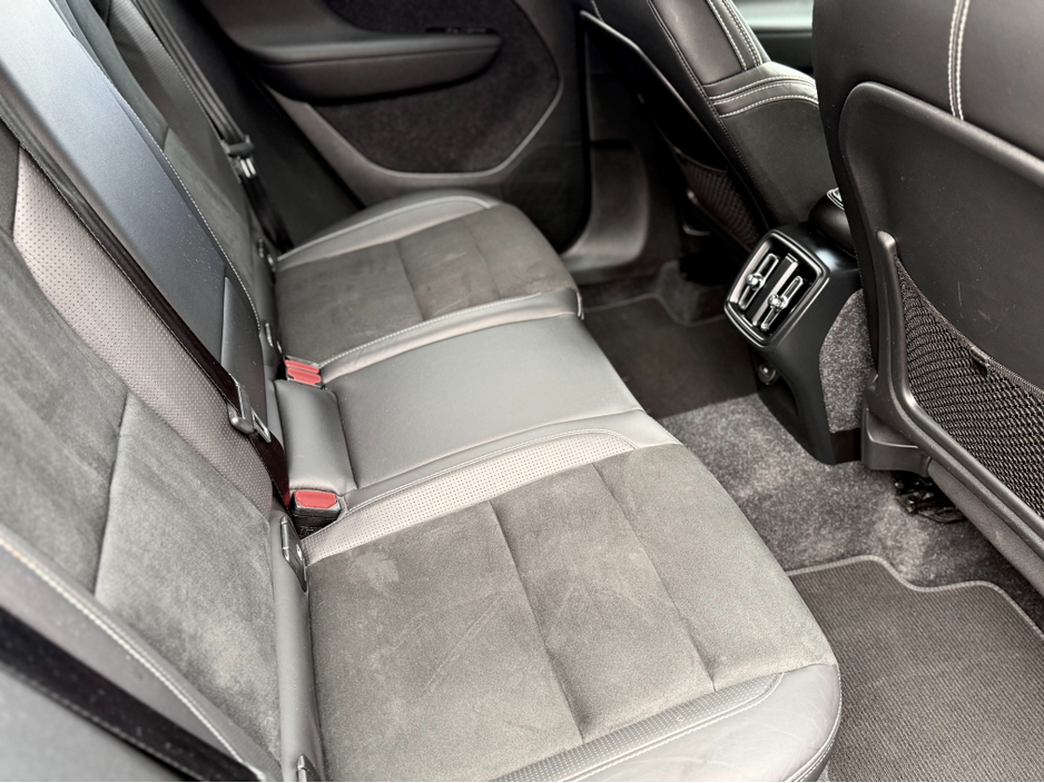 2020 Volvo XC40 D3 R-DESIGN AT 5DR AUTO €31,950