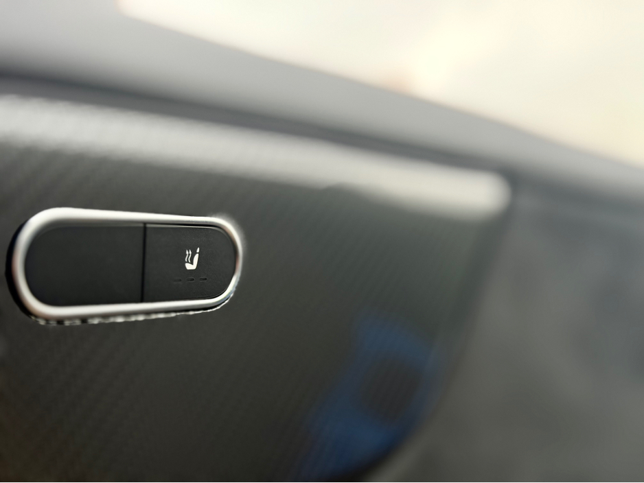 2023 Mercedes-Benz GLA Class - image 7