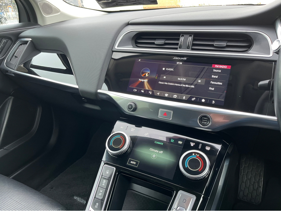 2020 Jaguar I-Pace - image 15