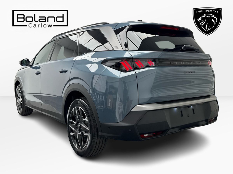 2026 Peugeot 5008 - image 3
