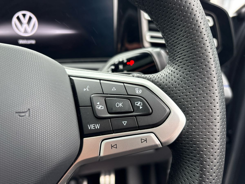 2025 Volkswagen Tiguan - image 17