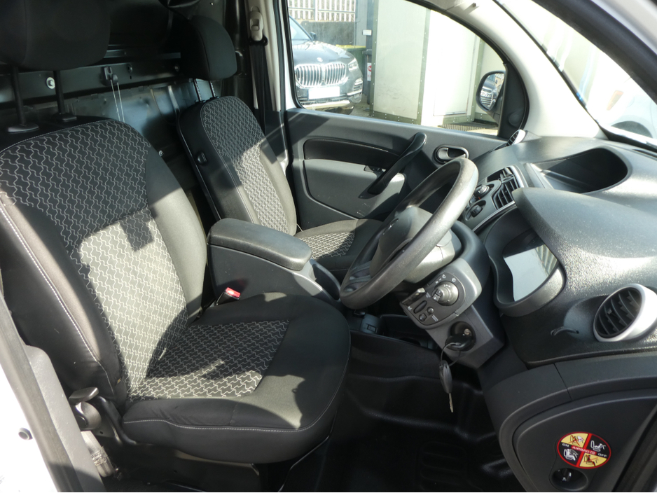 2015 Renault Kangoo - image 18