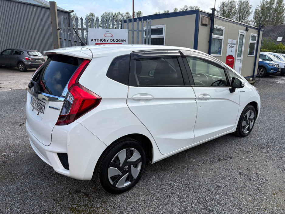2015 Honda Fit - image 3