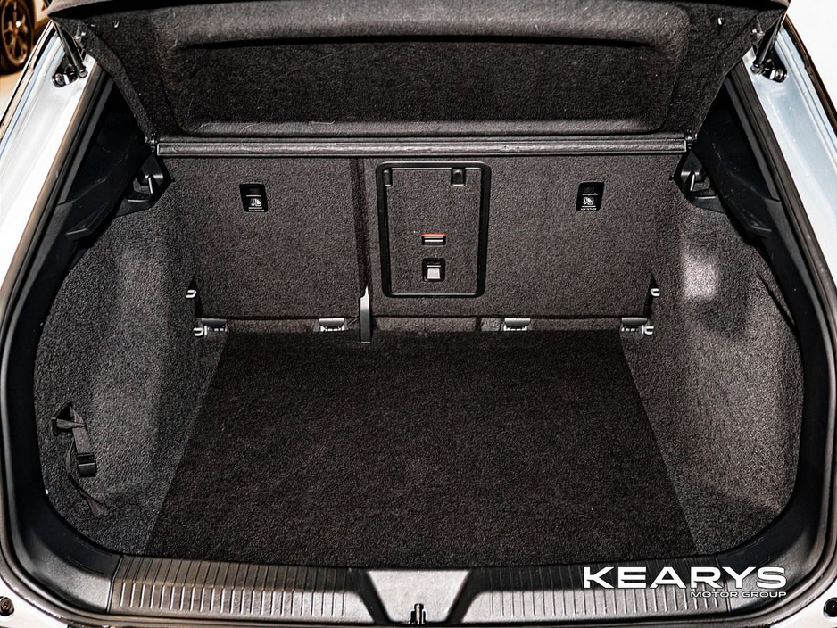 2023 Volkswagen ID.4 - image 16