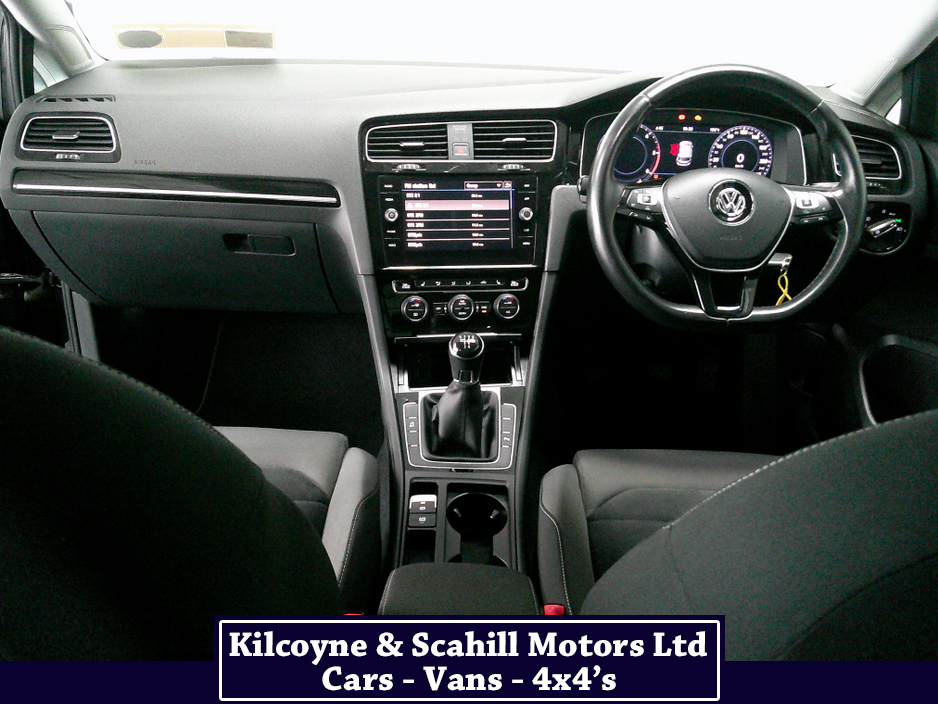 2017 Volkswagen Golf - image 15