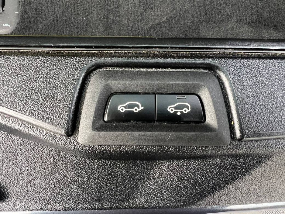 2021 BMW X5 M-SPORT COMPETITION XDRIVE45e 3.0 HYBRID // LEATHER HEATED SEATS // APPLE CARPLAY/ANDROID AUTO // ADJUSTABLE AIR SUSPENSION €49,900