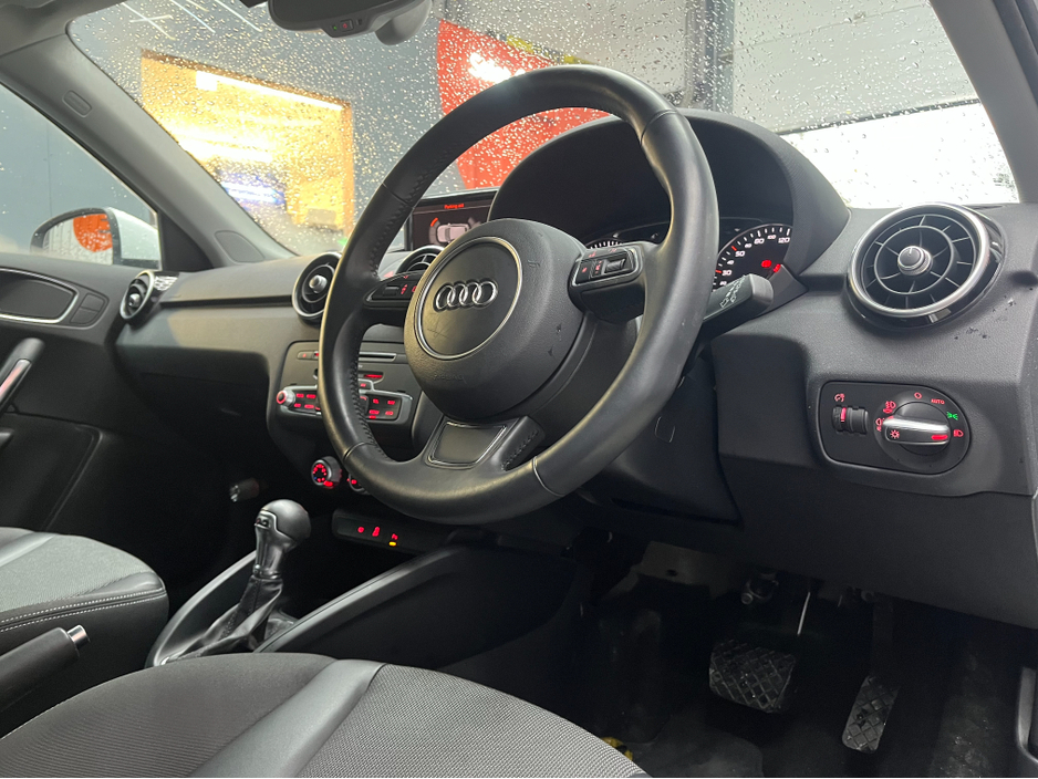 2017 Audi A1 Sportback - image 8