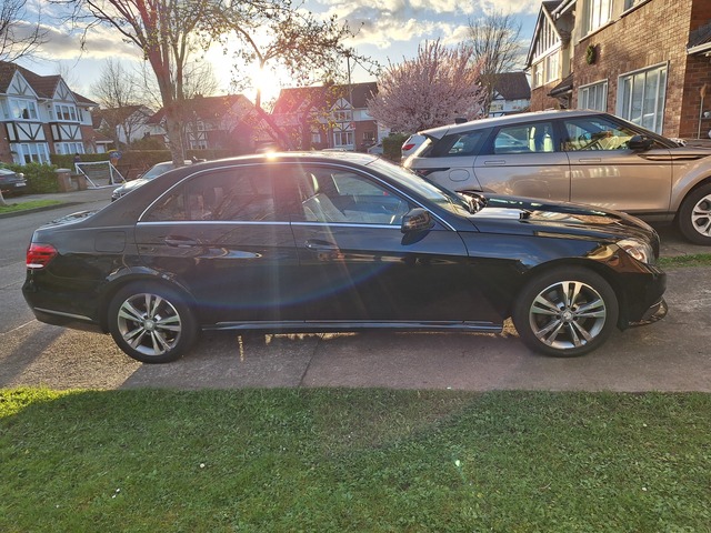 2014 Mercedes-Benz E Series 300 BLUETEC HYBRID AV AVANTGARDE 4DR A €14,000