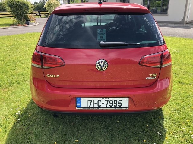 2017 Volkswagen Golf - image 5