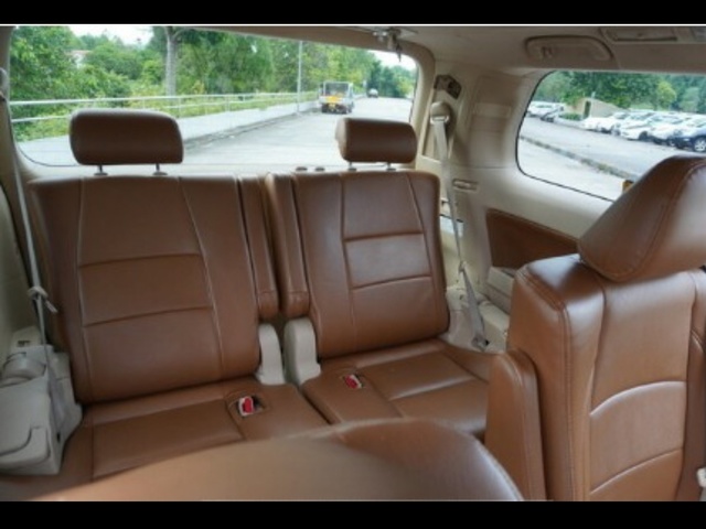 2014 Toyota Vellfire HYBRID 2.4X E-4WD 5DR AUTO €24,300