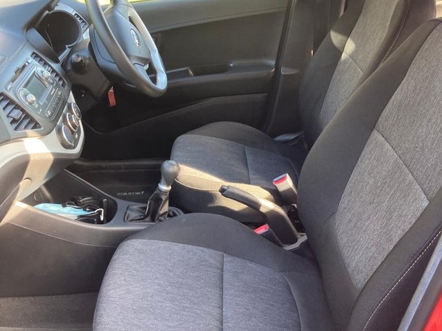 2014 Kia Picanto LX 4DR €7,500