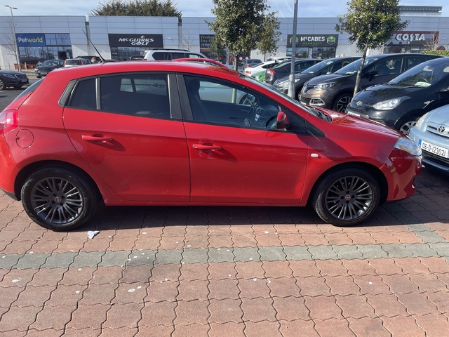 2009 Fiat Bravo 1.4 16V 90 DYNAMICS €1,800