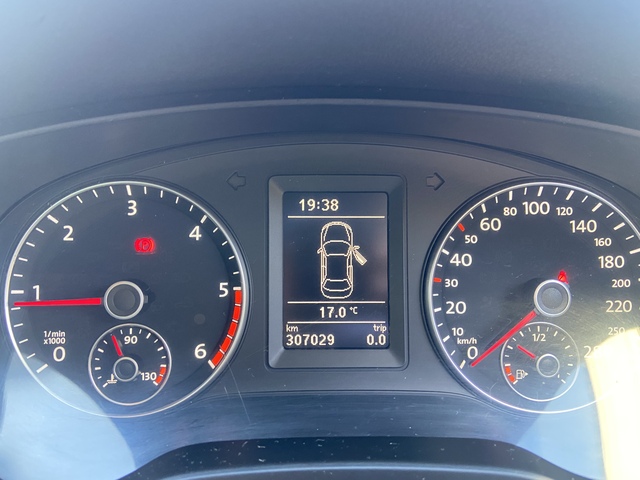 2014 Volkswagen Jetta COMFORTLINE 1.6 TDI MANUAL 5SPEED 105HP 4DR €8,750