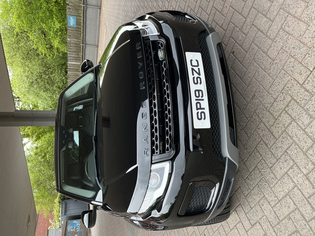 2019 Land Rover Range Rover Evoque - image 3