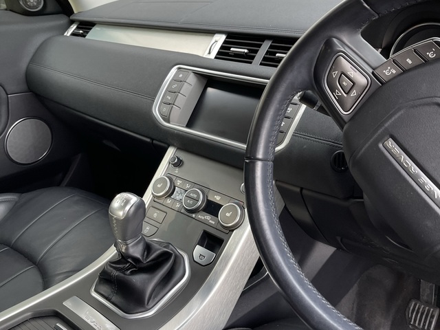 2019 Land Rover Range Rover Evoque - image 8