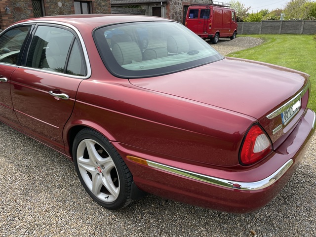 2005 Jaguar X-type - image 5
