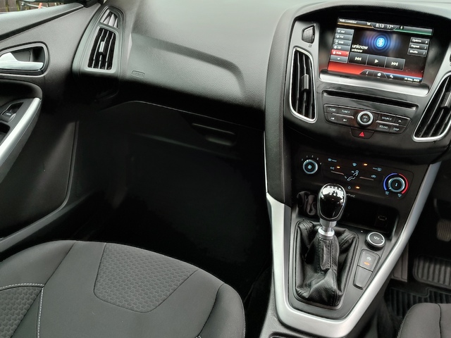 2015 Volkswagen Golf 1.5 €11,500