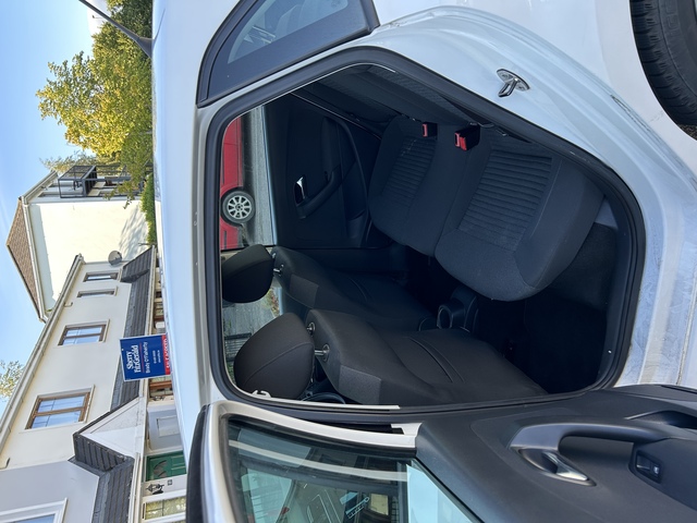 2012 Volkswagen Polo DBA-6RCBZ 5DR AUTO €8,500