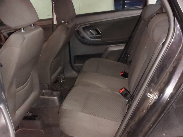 2011 Skoda Fabia - image 6