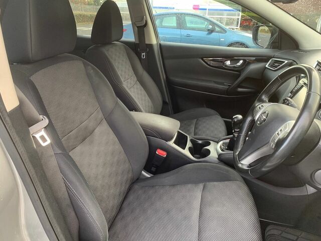 2015 Nissan Qashqai 1.6 DCI N-TEC €5,500