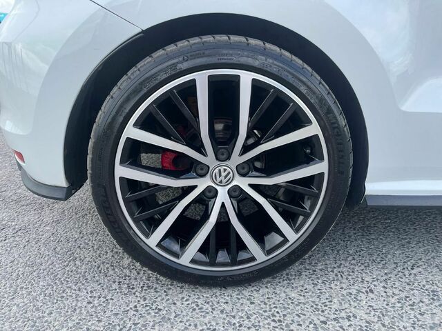 2015 Volkswagen Polo 1.8 TSI GTI BLUEMOTION 192PS 3DR €7,700