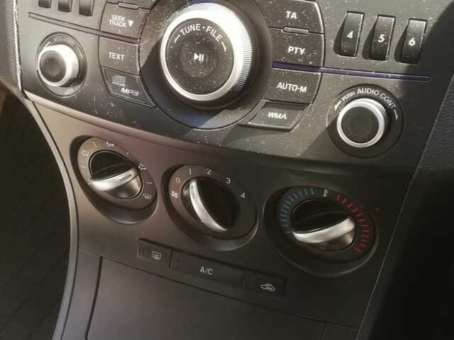 2012 Mazda 3 1.6 D SPORT 115PS 4DR €4,950