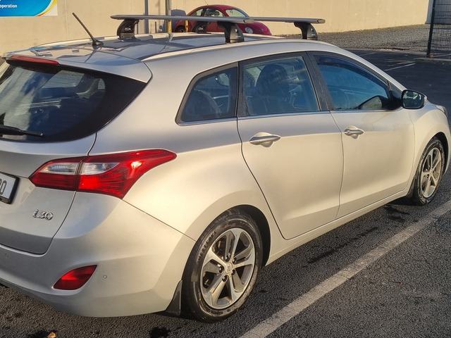 2015 Hyundai I30 1.6 TOURER DELUXE 5DR €6,000