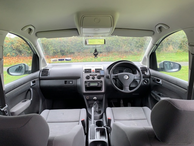 2010 Volkswagen Touran 1.9 TDI S 105PS 7SEATS 5DR 105 €4,150