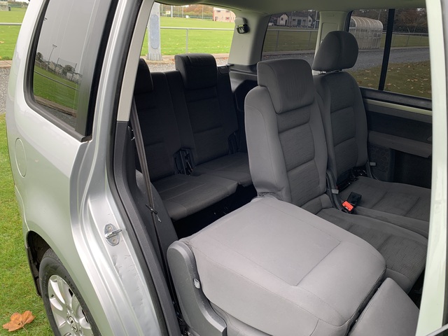 2010 Volkswagen Touran 1.9 TDI S 105PS 7SEATS 5DR 105 €4,150