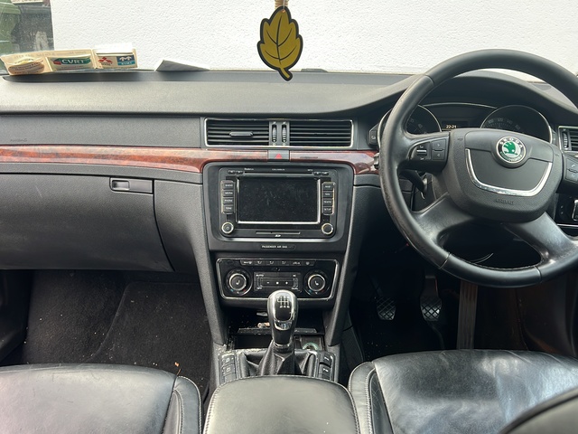 2010 Skoda Superb ELEGANCE 2.0 TDI 170HP 4DR €2,000